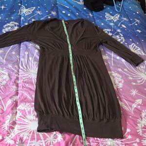 Brown Deep V-Neck Long Sleeve Knit Knee Length Dress Cinched Bottom 00s